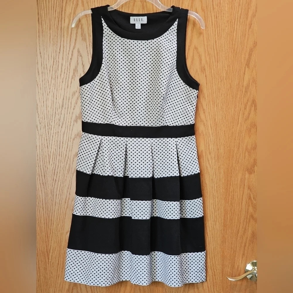 ELLE Dress sz 8 exc condition